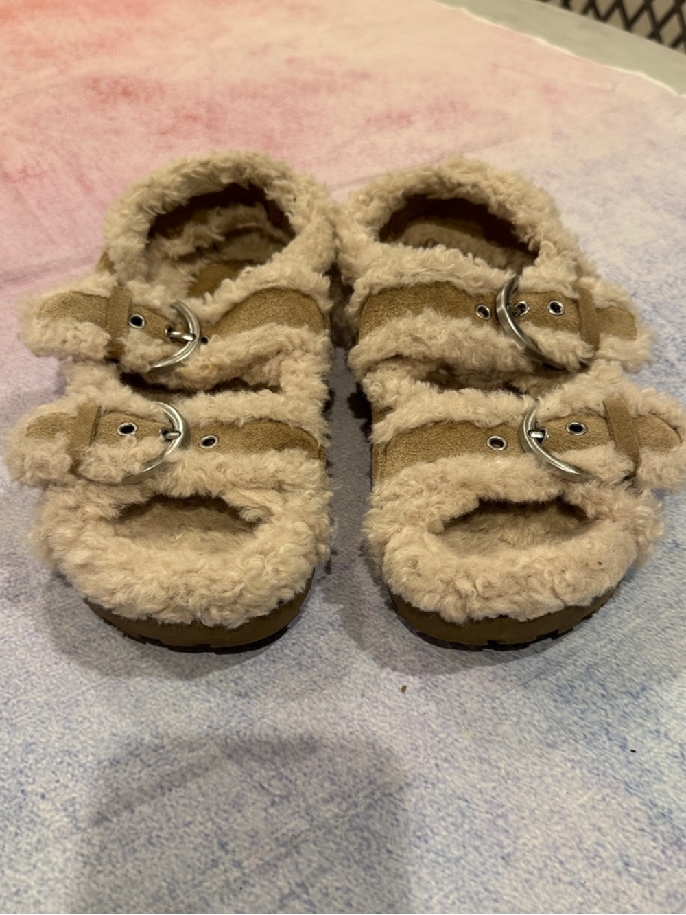 Zara Beige Faux-Shearling Buckle Sandals. Size 36